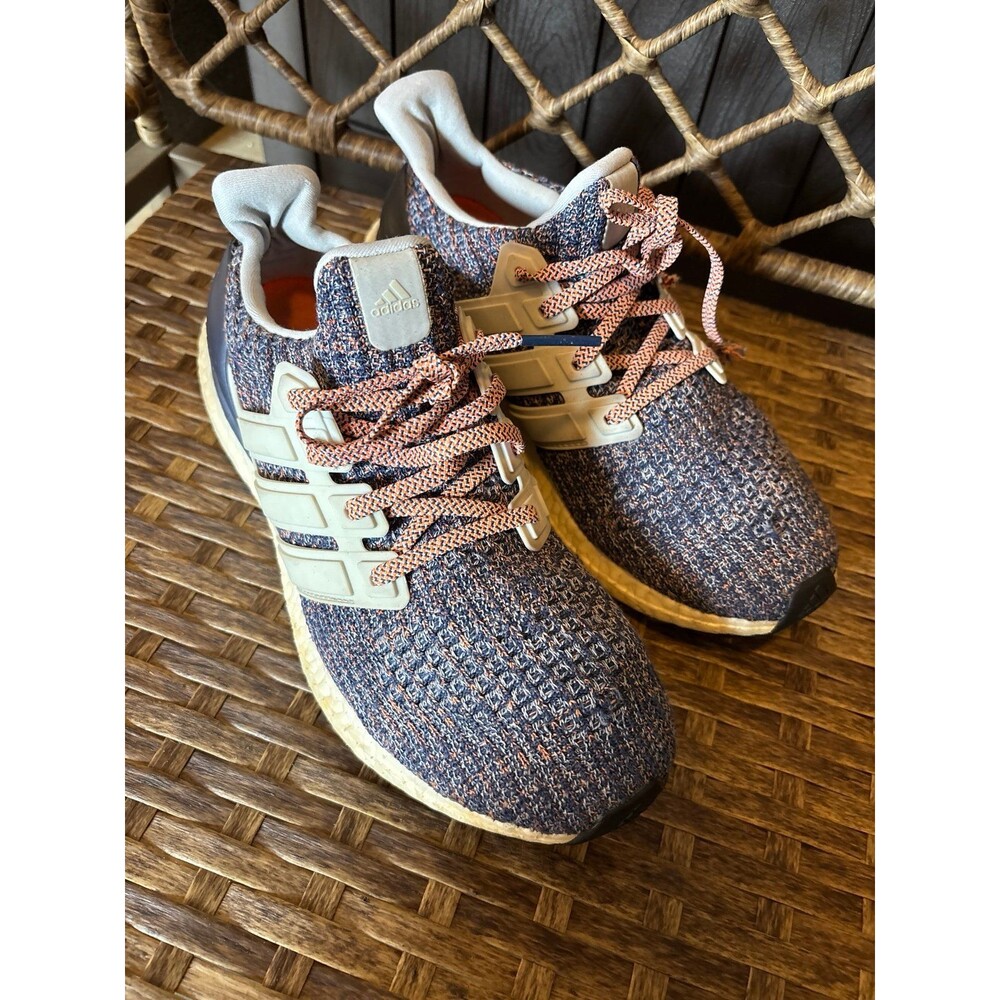 Adidas Uktra Boost 4.0  women’s size 8 running shoe
